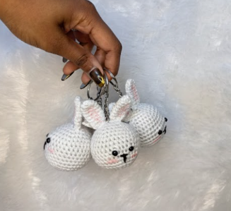 Crochet Bunny Keychain – Cute Amigurumi Bag Charm & Key Holder